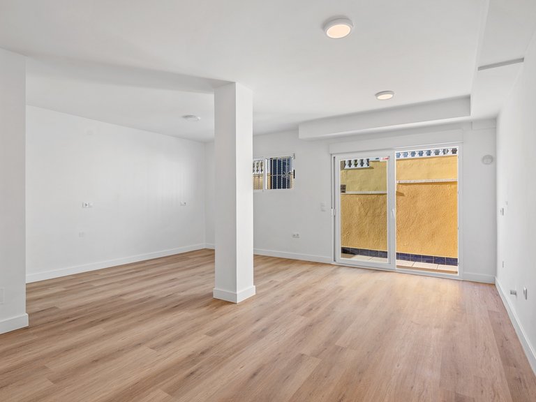 Town House for Sale in Benimar, Alicante 22