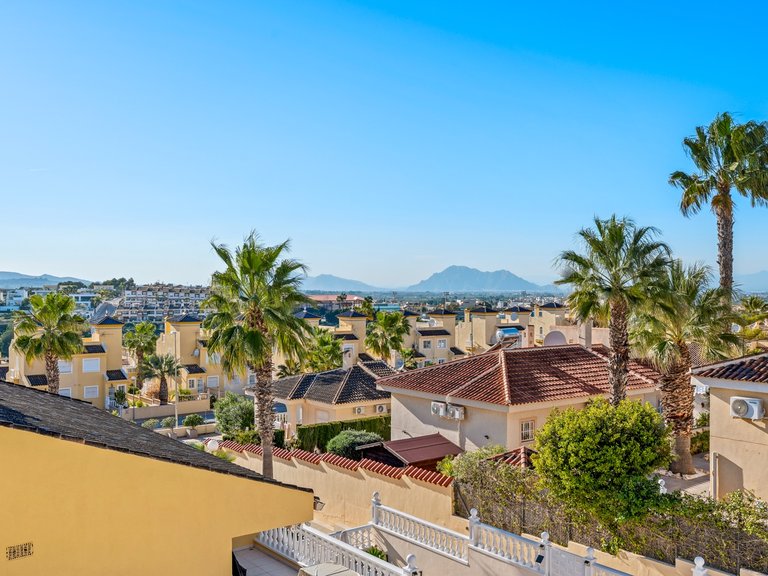 Town House for Sale in Benimar, Alicante 34