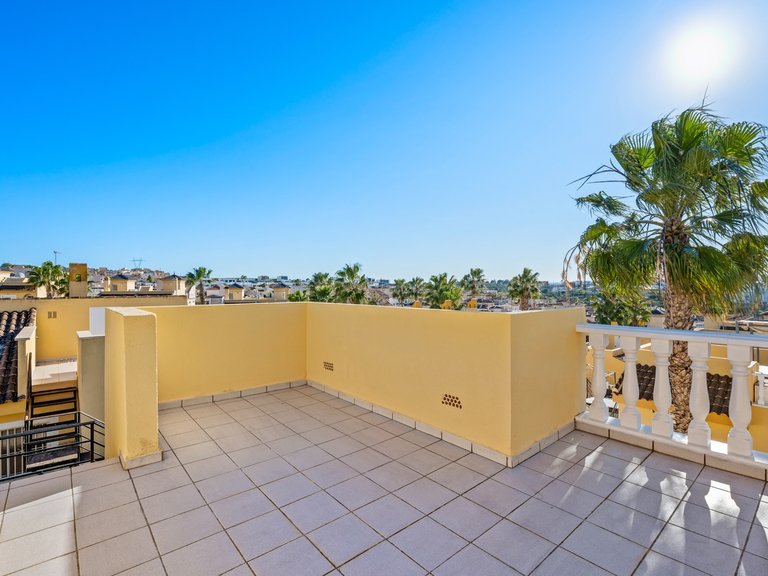Town House for Sale in Benimar, Alicante 14