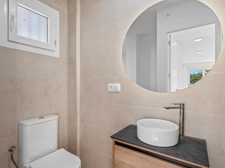 Town House for Sale in Benimar, Alicante 17