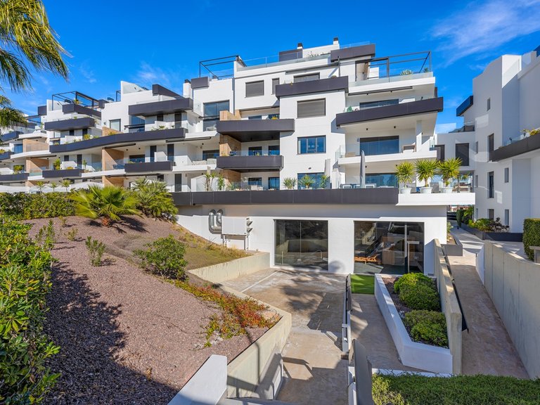 Apartment for Sale in Villamartin, Alicante 41