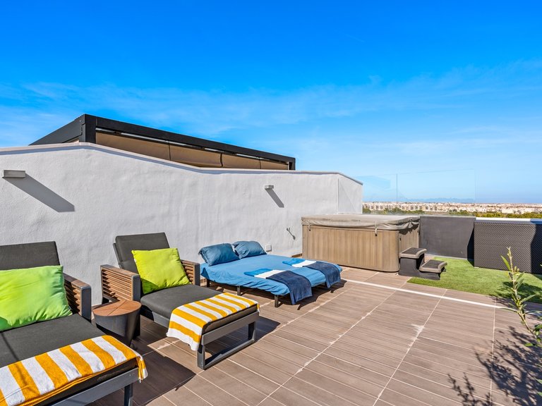 Apartment for Sale in Villamartin, Alicante 38