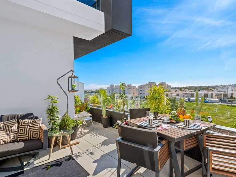 Apartment for Sale in Villamartin, Alicante 15