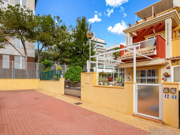 Town House for Sale in Villamartin, Orihuela Costa, Alicante 32