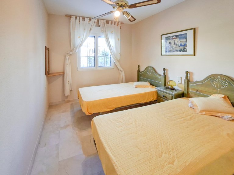 Town House for Sale in Villamartin, Alicante 8
