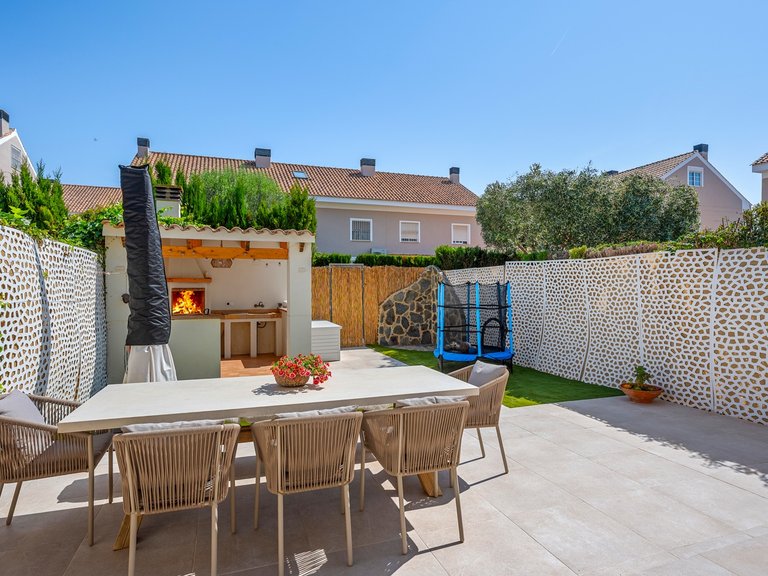 Town House for Sale in Playa San Juan, Alicante, Alicante 46