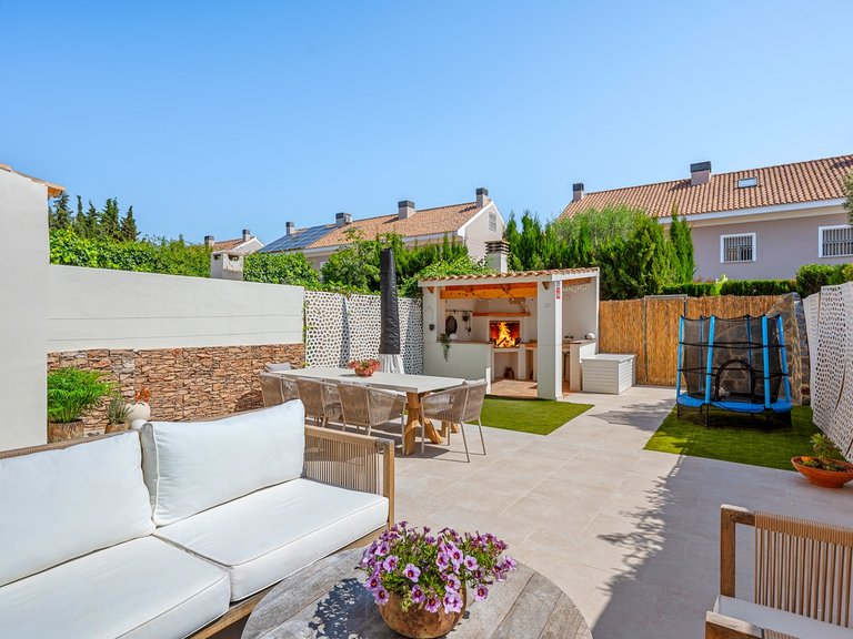 Town House for Sale in Playa San Juan, Alicante, Alicante 2