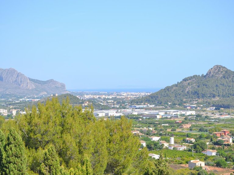 Villa for Sale in Inland Pedreguer, Alicante 24