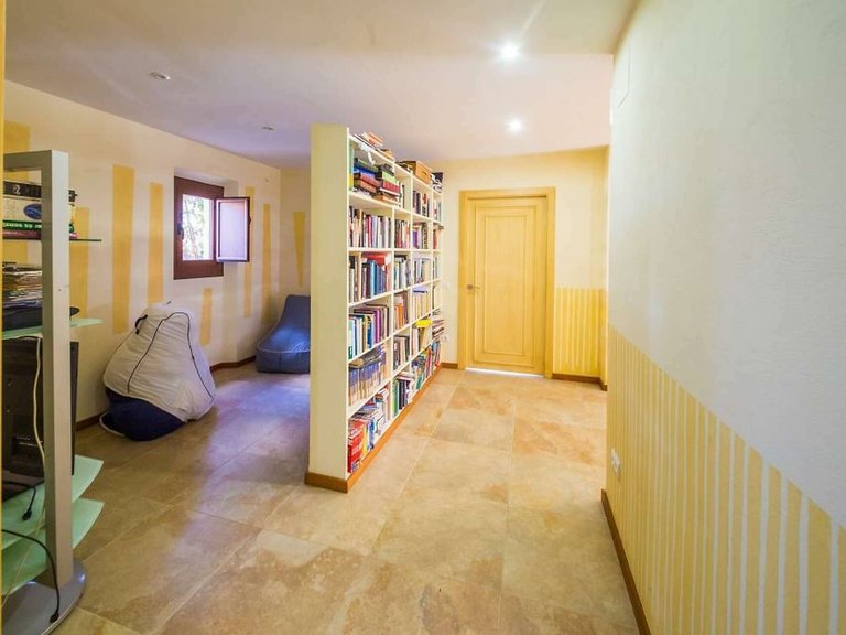 Town House for Sale in Mont-ras, Gerona 17
