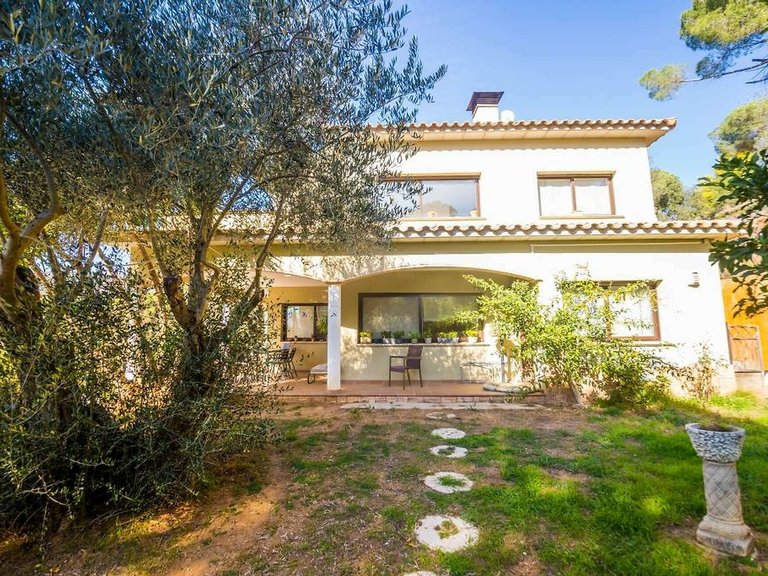 Town House for Sale in Calonge, Gerona 9