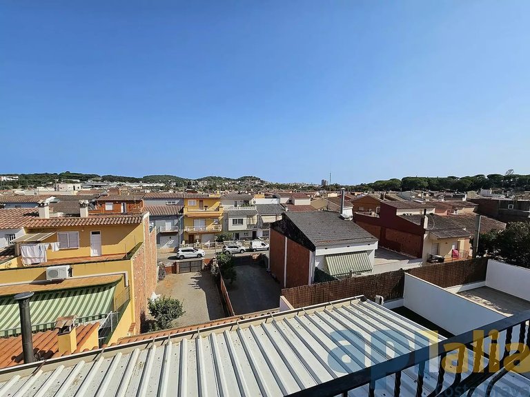 Town House for Sale in Palamós, Gerona 7