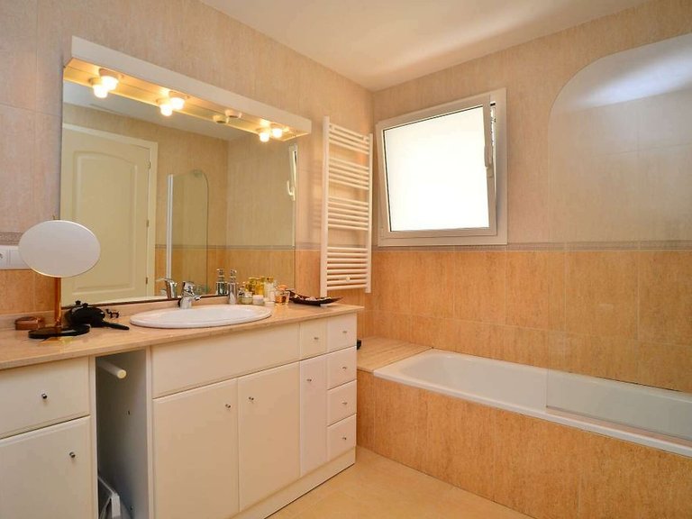 Town House for Sale in Platja D'aro, Gerona 28