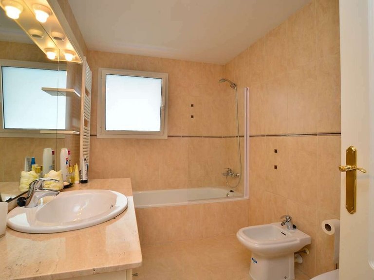 Town House for Sale in Platja D'aro, Gerona 35