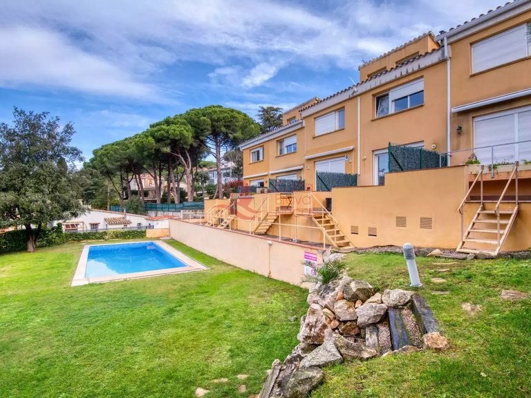 Town House for Sale in Platja D'aro, Gerona 22