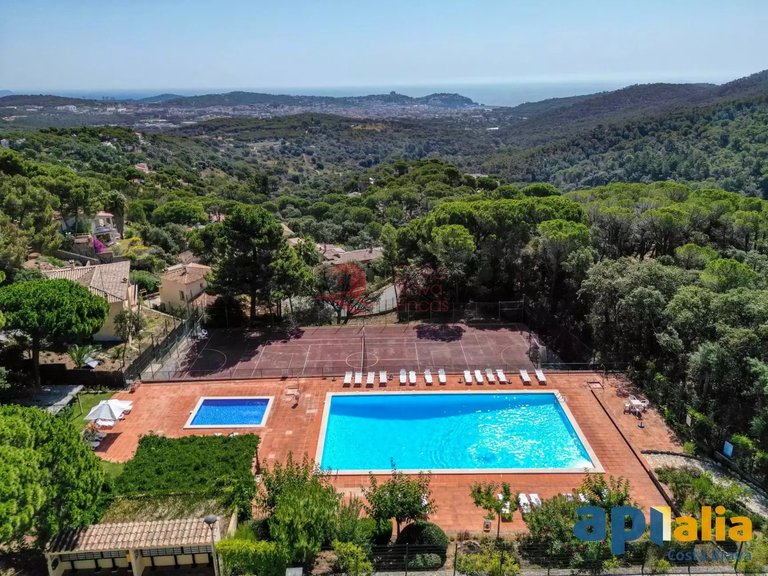Town House for Sale in Sant Feliu De Guíxols, Gerona 41