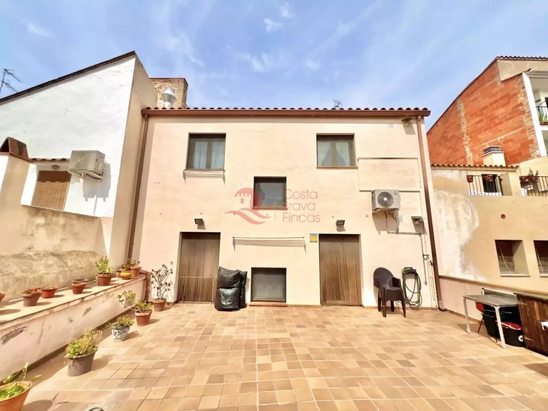 Town House for Sale in Palamós, Gerona 1