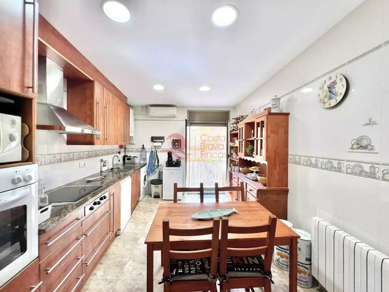 Town House for Sale in Palamós, Gerona 6