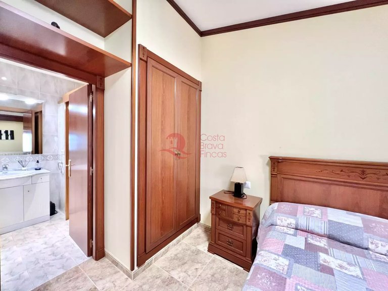 Town House for Sale in Palamós, Gerona 32