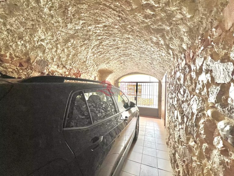 Town House for Sale in Palamós, Gerona 38