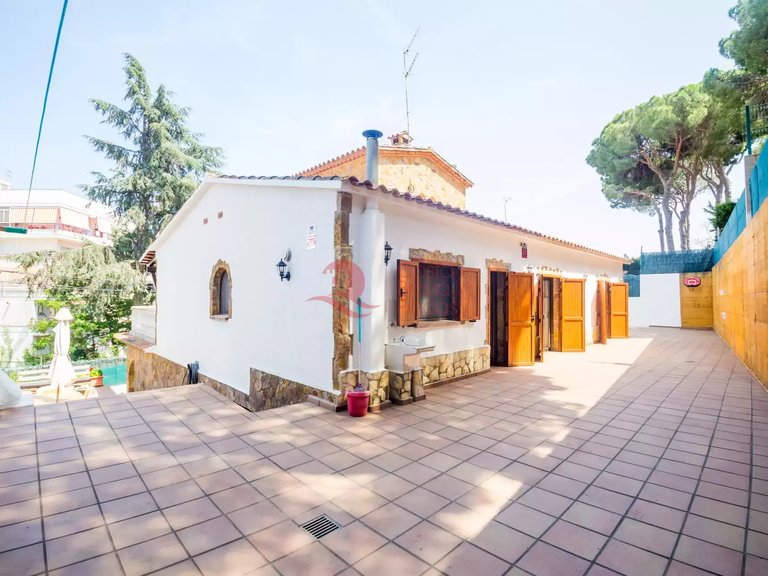 Town House for Sale in Platja D'aro, Gerona 10