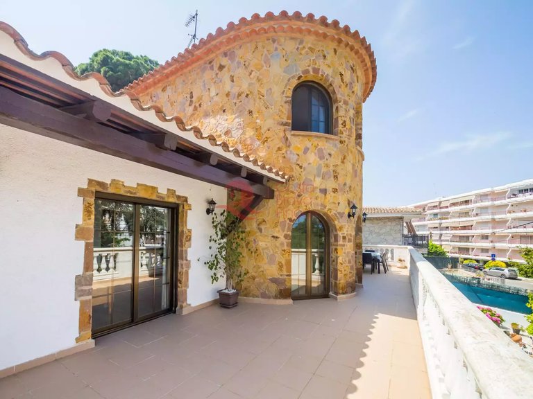 Town House for Sale in Platja D'aro, Gerona 19