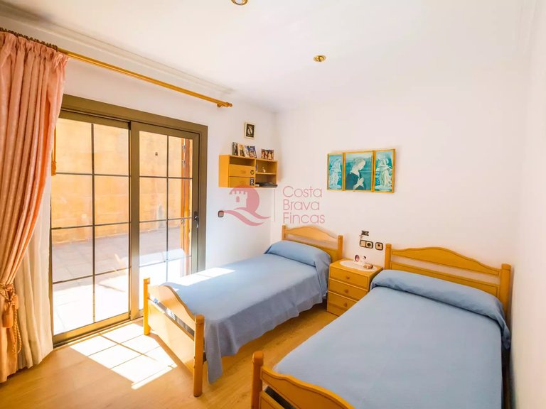 Town House for Sale in Platja D'aro, Gerona 35