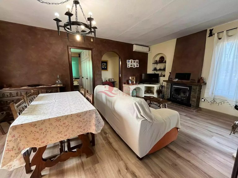 Town House for Sale in Vall-llobrega, Gerona 9
