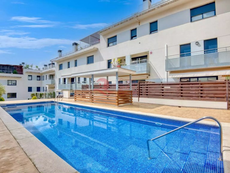 Apartment for Sale in Sant Feliu De Guíxols, Gerona 2