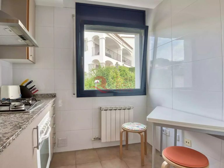Apartment for Sale in Sant Feliu De Guíxols, Gerona 10