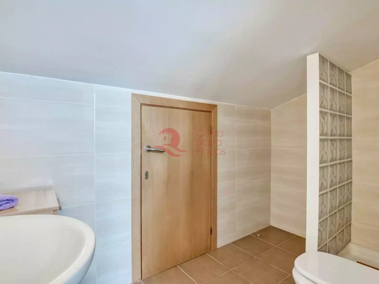 Apartment for Sale in Sant Feliu De Guíxols, Gerona 18