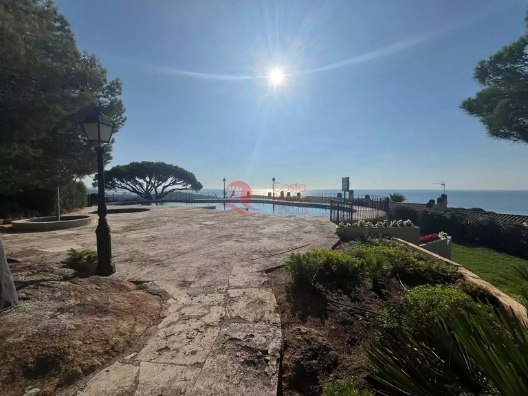 Apartment for Sale in Sant Feliu De Guíxols, Gerona 6