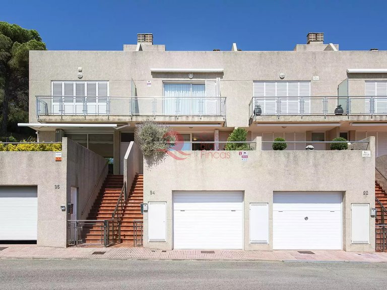 Town House for Sale in Sant Feliu De Guíxols, Gerona 3
