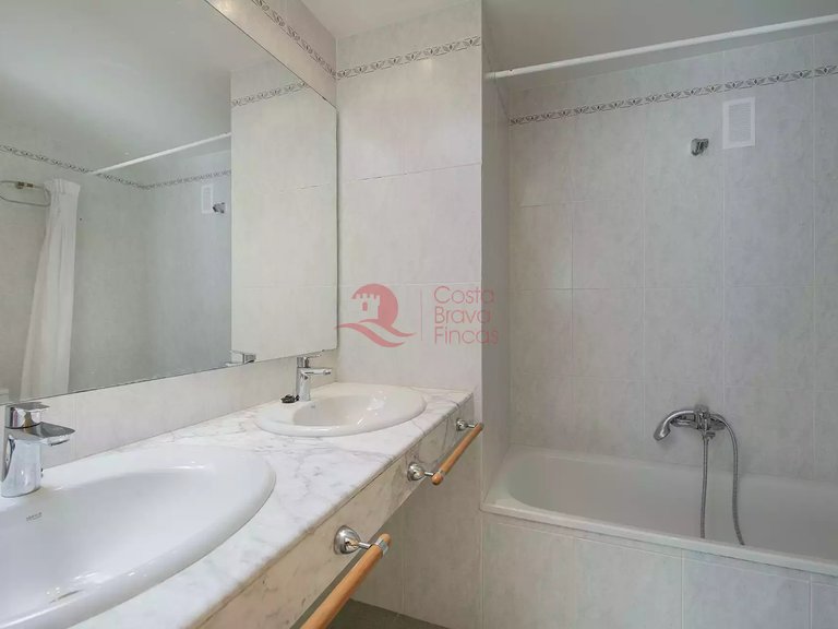 Town House for Sale in Sant Feliu De Guíxols, Gerona 29