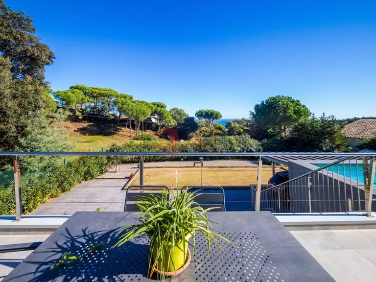 Town House for Sale in Platja D'aro, Gerona 2