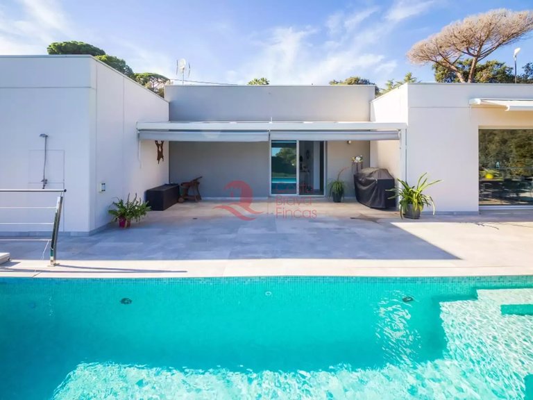 Town House for Sale in Platja D'aro, Gerona 16