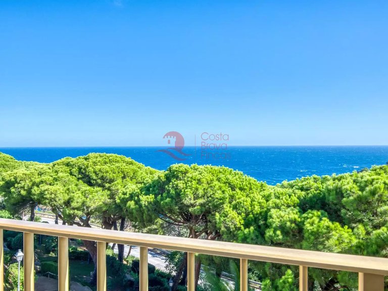 Apartment for Sale in Sant Feliu De Guíxols, Gerona 19