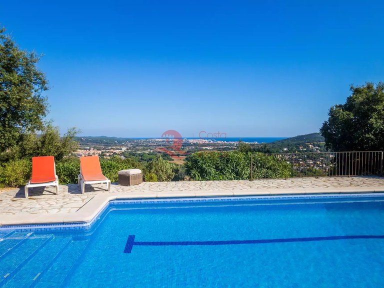 Town House for Sale in Calonge, Gerona 3