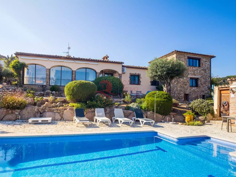 Town House for Sale in Calonge, Gerona 1