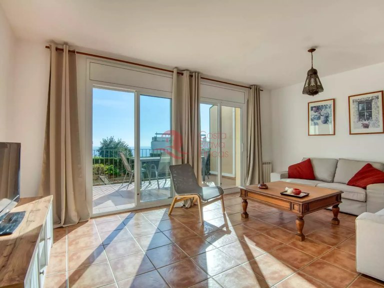 Town House for Sale in Sant Feliu De Guíxols, Gerona 7