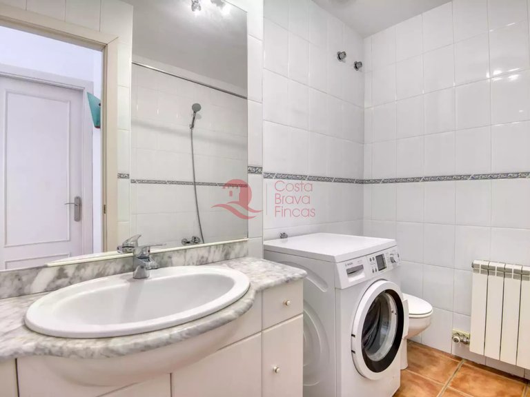 Town House for Sale in Sant Feliu De Guíxols, Gerona 19