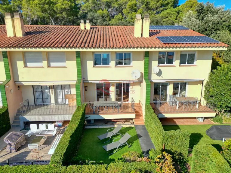 Town House for Sale in Sant Feliu De Guíxols, Gerona 26