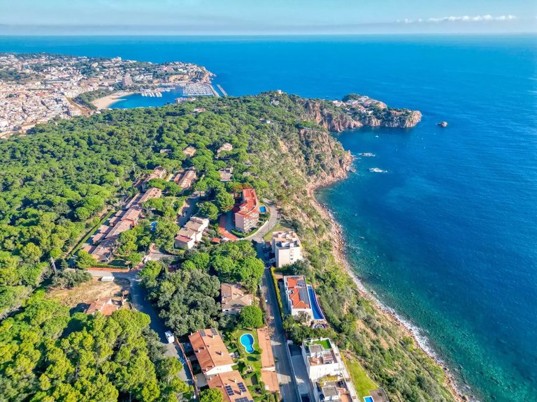 Town House for Sale in Sant Feliu De Guíxols, Gerona 30