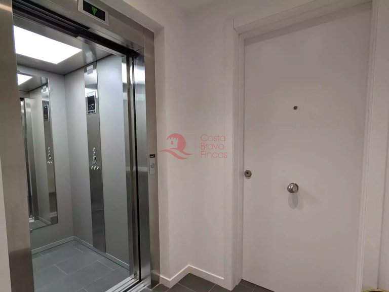 Apartment for Sale in Sant Antoni De Calonge, Gerona 17