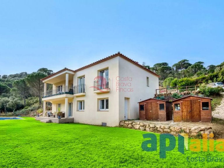 Town House for Sale in Santa Cristina D'aro, Gerona 6