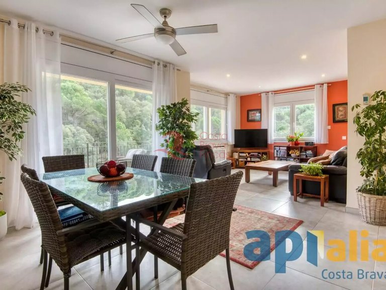 Town House for Sale in Santa Cristina D'aro, Gerona 7