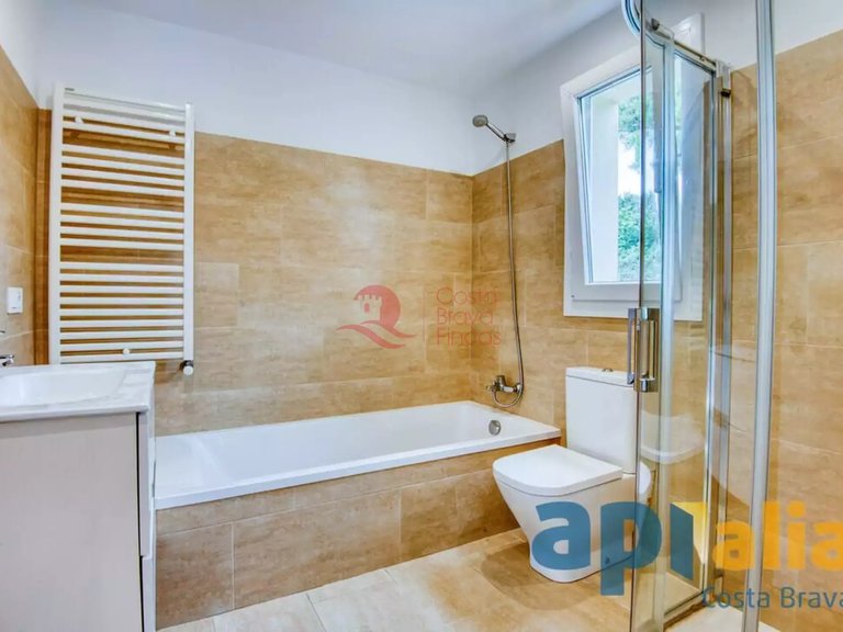 Town House for Sale in Santa Cristina D'aro, Gerona 18