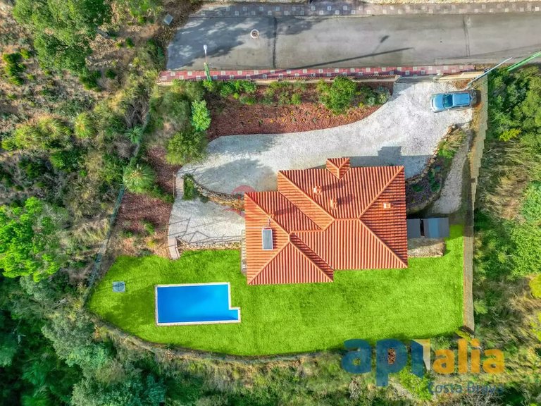 Town House for Sale in Santa Cristina D'aro, Gerona 38