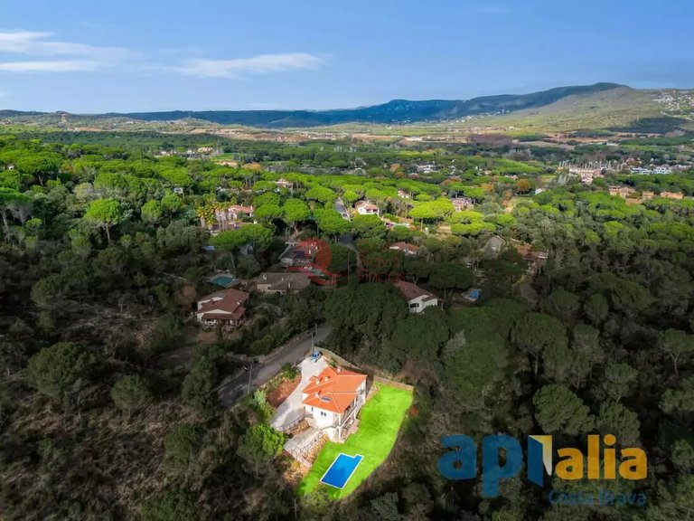 Town House for Sale in Santa Cristina D'aro, Gerona 41