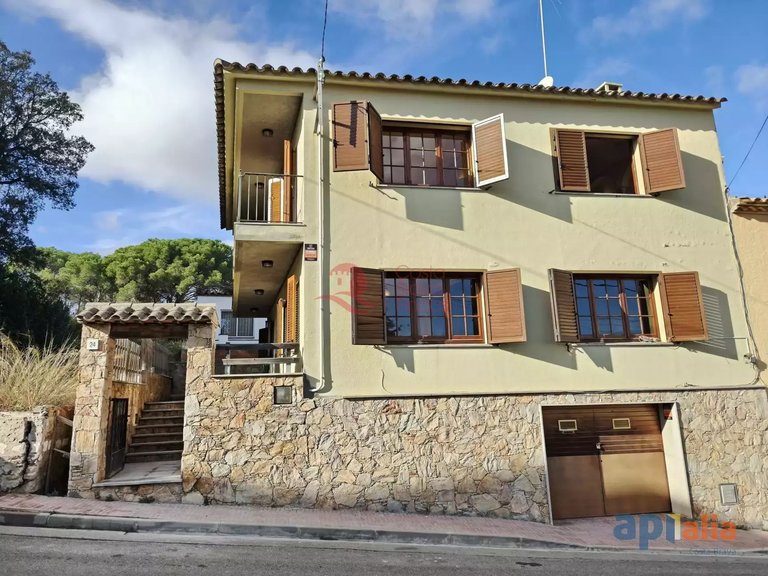 Town House for Sale in Calonge, Gerona 2