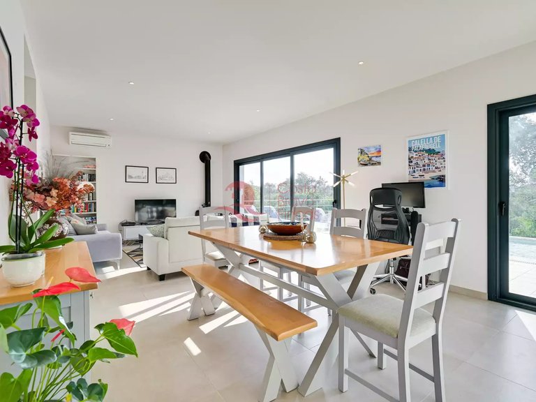 Town House for Sale in Santa Cristina D'aro, Gerona 14